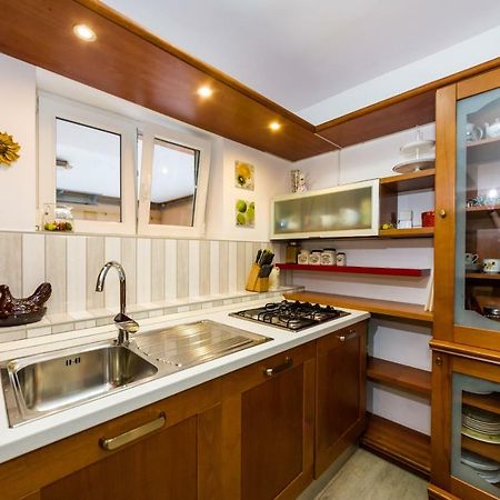 Appartamento Mihael Zara Esterno foto